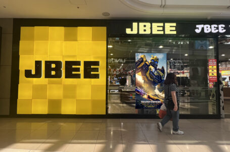 JB Hi-Fi rebrand to ‘JBEE’ For Upcoming Transformers Movie