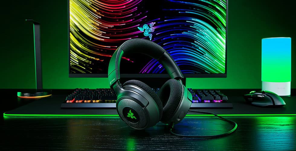 INTRODUCING THE RAZER KRAKEN V4 LINE 