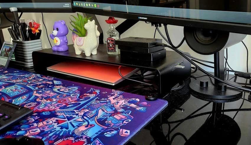 Lighting the Way: Razer Monitor Stand Chroma Unleashed