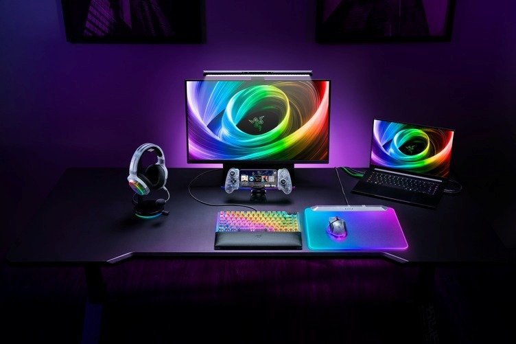 Razer Phantom White Collection – Retro Vibes. Modern Design. Now In White.