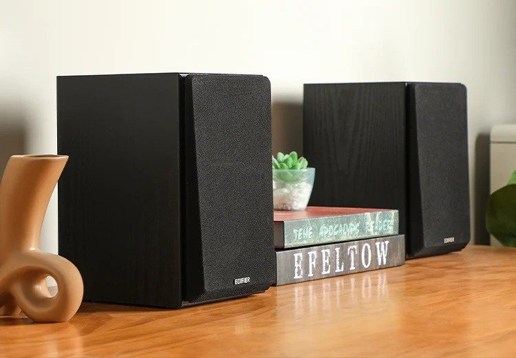 Edifier R990BT: Compact Performance Meets Modern Connectivity