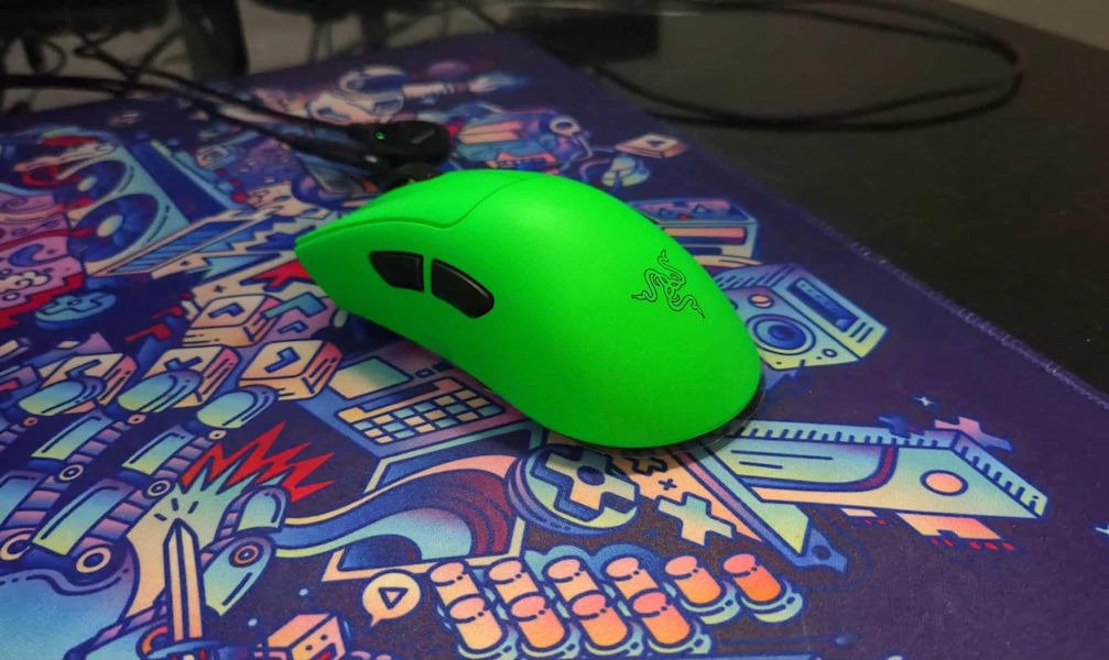 Razer DeathAdder V4 Pro - A Familiar Shape, A Familiar Feeling