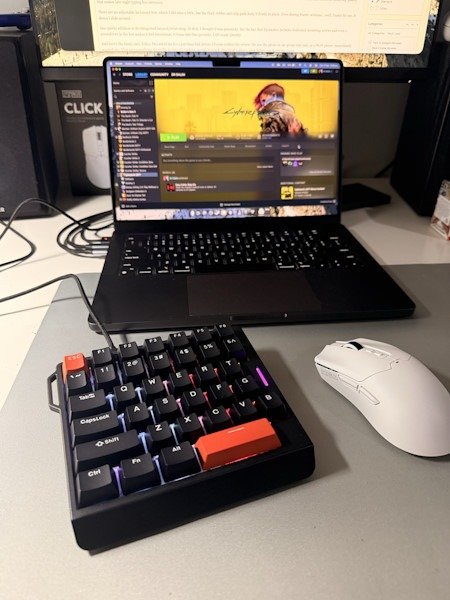 IMG 9783 Epomaker HE30 Hands‑On: Small Keyboard, Big Gameplay Shift