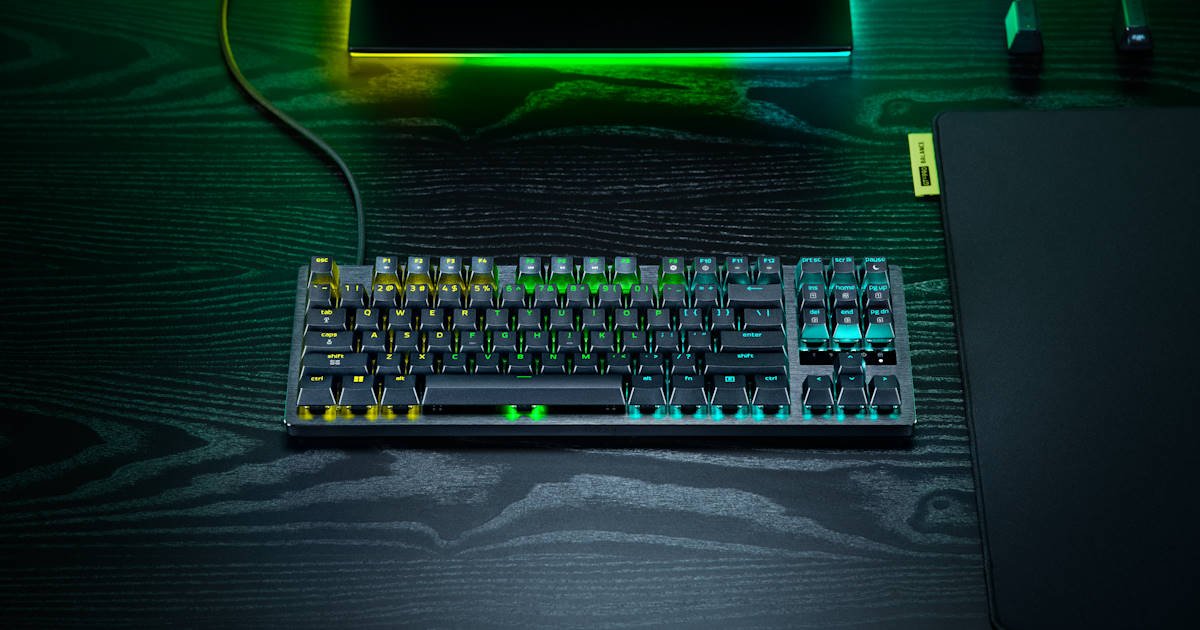 Razer Introduces The Huntsman V3 Tenkeyless 8KHz