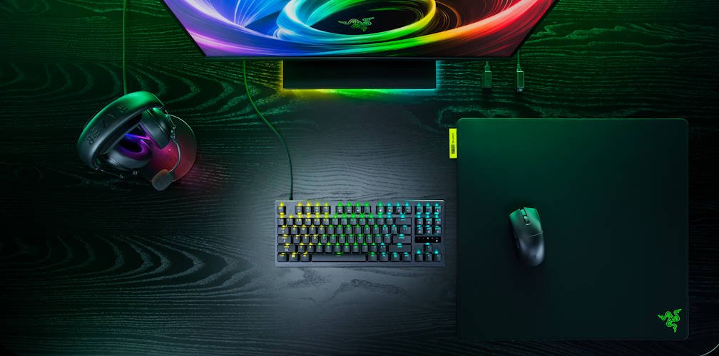 Razer Introduces The Huntsman V3 Tenkeyless 8KHz