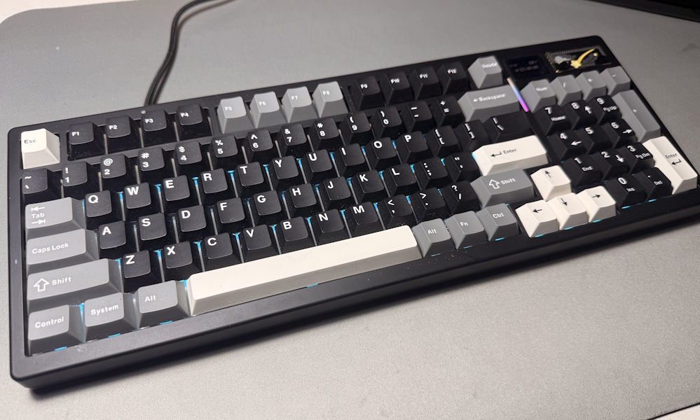 Yunzii IF99 8 The Yunzii IF99 QMK/VIA Mechanical Keyboard – A Premium, "Creamy" Full-Size Contender