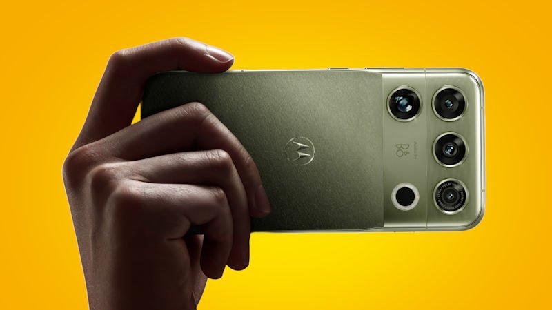 Motorola unveils motorola signature 27, its most advanced smartphone yet